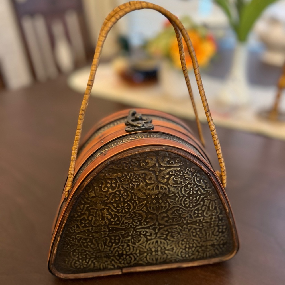Vintage 1940's Brown Embossed Dome Handbag